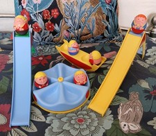 Vtg 1970's AIRFIX WEEBLES Playground Slides, Merry-go-round, Seesaw & 6 Figures