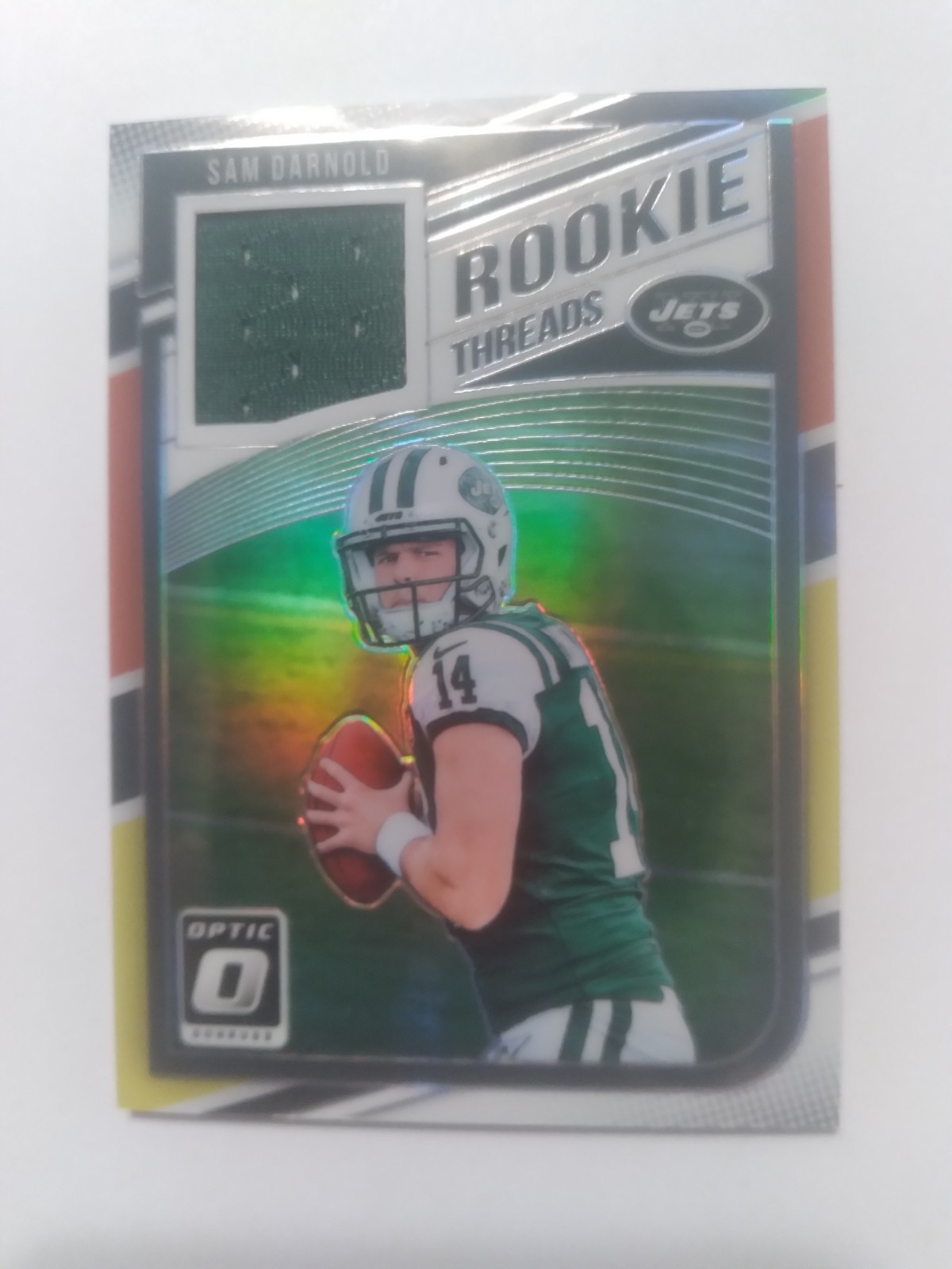 2018 Donruss Optic - Rookie Threads Sam Darnold #RT-SD Red & Yellow Prizm RC HOT