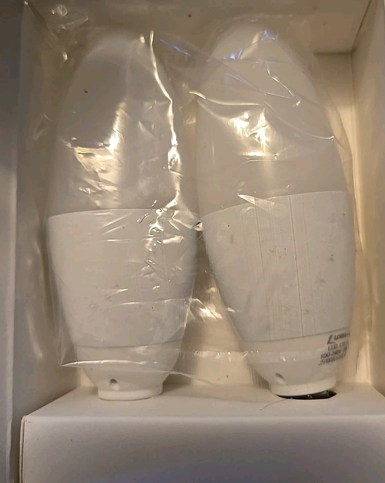 2 LOHAS LED Candelabra E12 Warm White WiFi Smart Light Bulb Dimming Phone Alexa