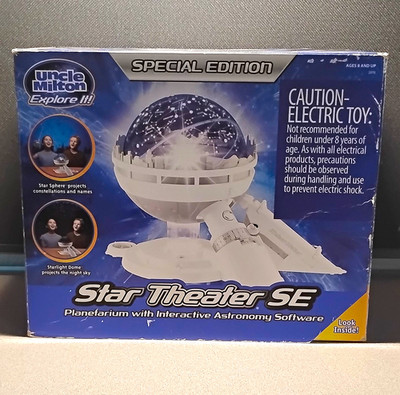 Uncle Milton Star Theater SE Special Edition Planetarium w/ Software & CDs 2010