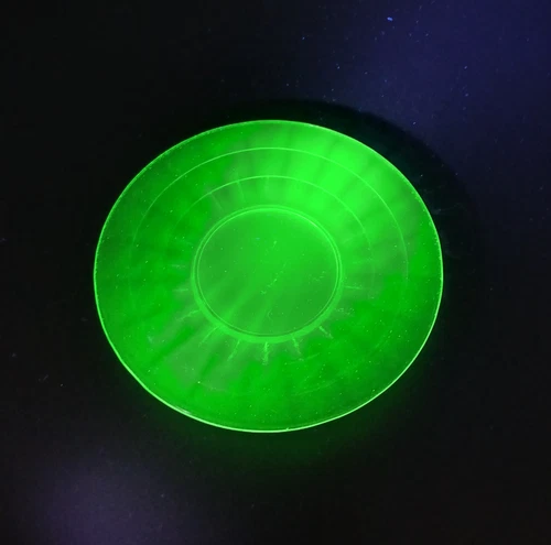 Glows -6" Vintage Green Depression Glass Plate -Uranium -Dessert Luncheon Salad