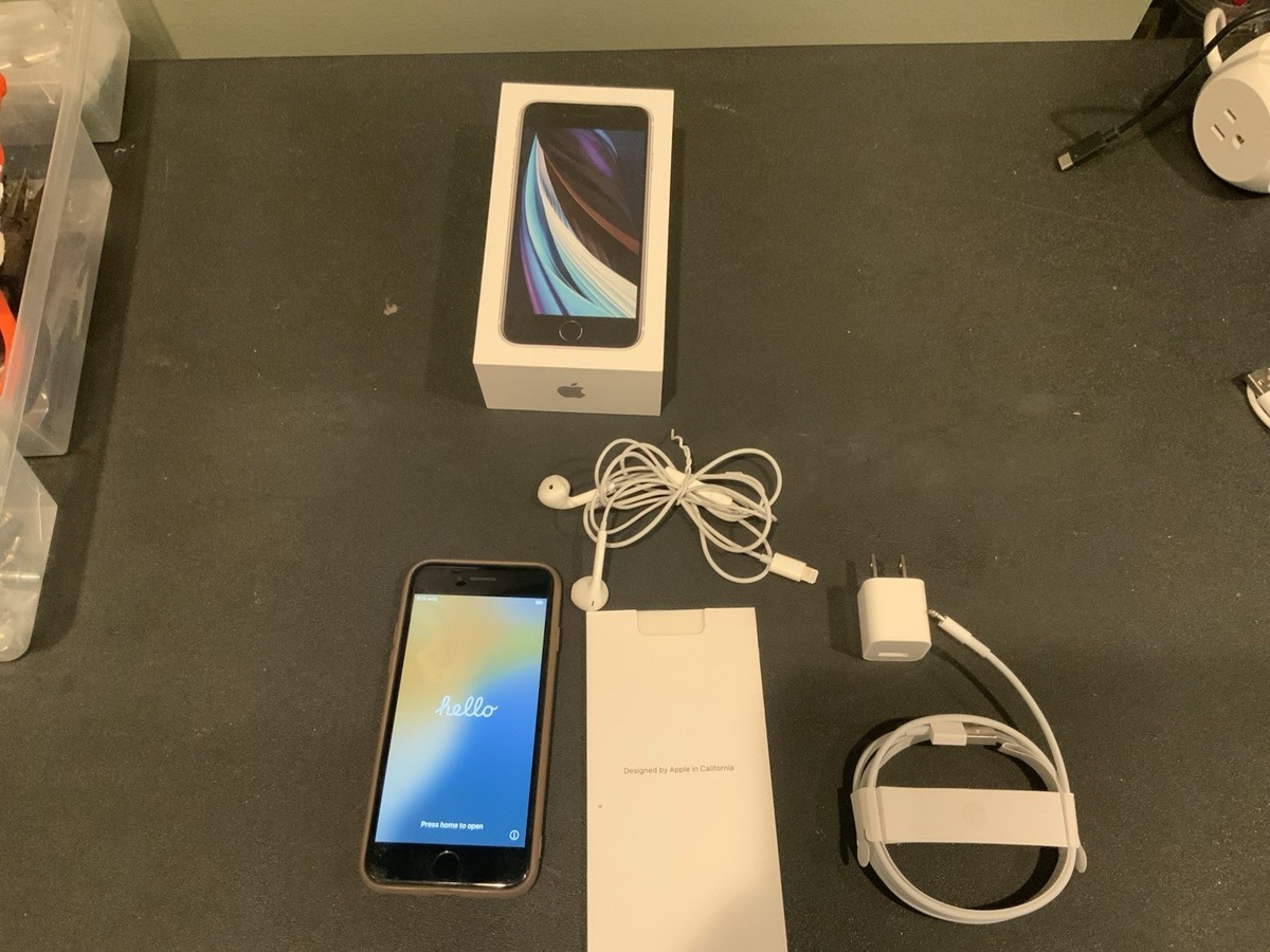 Unlocked Apple iPhone SE 2 64GB Black MX9P2LL/A C | eBay