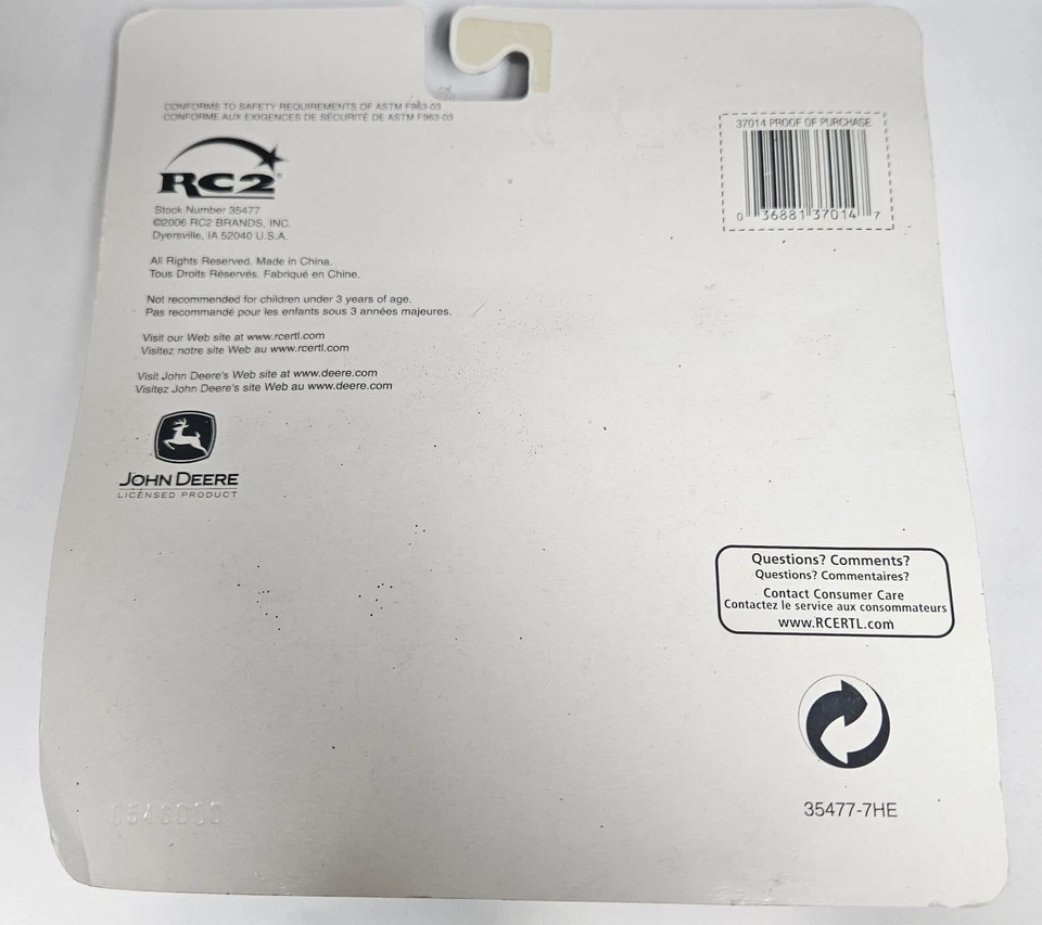 Bulldozer John Deere 2006 1/64 y remolque para caballos 2006 3 piezas #37014 y #37290 Foto 3 de 4