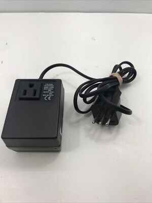 200 Watt Compact Voltage Converter Transformer + US-Italy Plug 220v to 110v