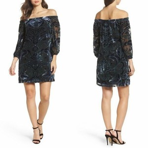vince camuto off the shoulder velvet dress