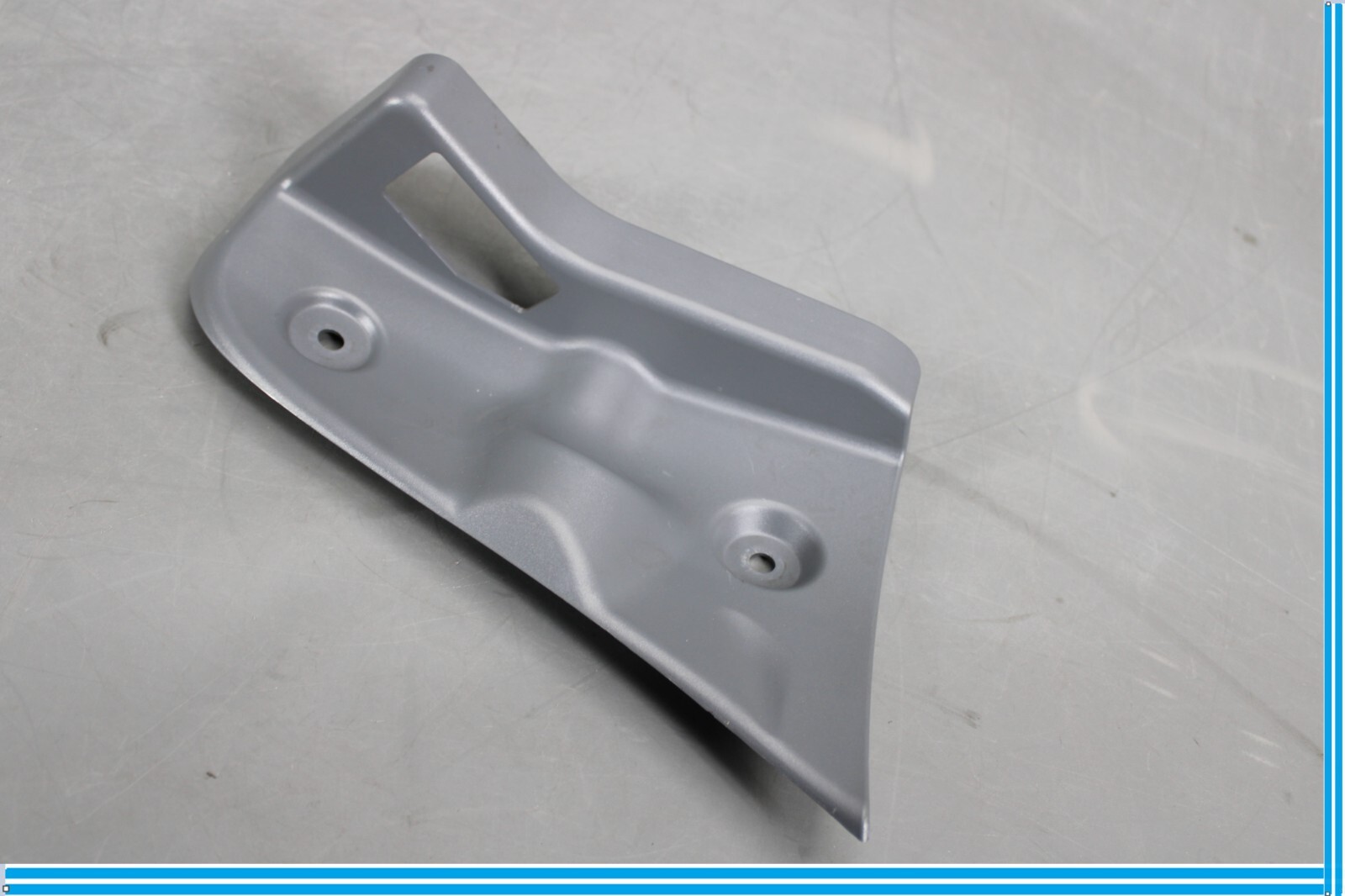 07-13 BMW 328i 335i Rear Left Side Trunk Area Taillight Corner Latch Cover Oem