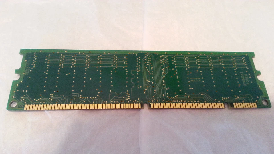 Hyundai-9924 Memory Card ATFG-10S, HYM7V65801 PC100-322-620 - Image 2 of 2