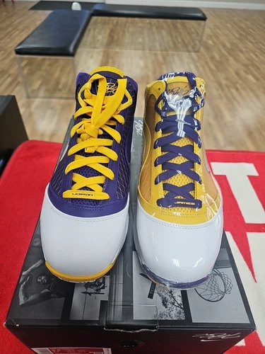 Nike LeBron 7 QS Media Day Sz 9.5 