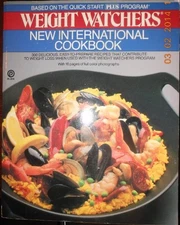 WEIGHT WATCHERS NEW INTERNATIONAL COOKBOOK *Excellent Condition*