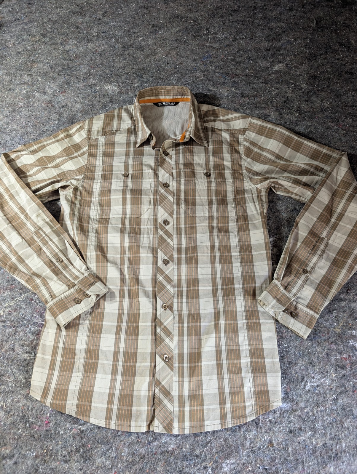 ARC'TERYX Camicia uomo Arc’teryx piccola causale con bottoni manica lunga marrone arancione a quadri