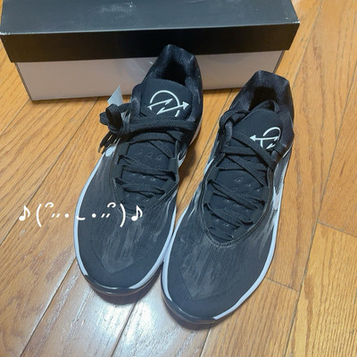 Nike GT CUT2 ブラック　29cm s-l400.jpg