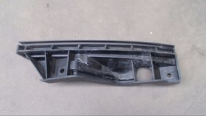 Stütze Halter Halterung Stoßstange Rechts 1T0807889A VW Touran 2.0 TDI DPF Bj
