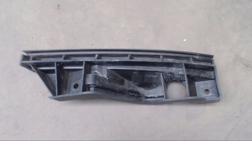 Stütze Halter Halterung Stoßstange Rechts 1T0807889A VW Touran 2.0 TDI DPF Bj