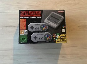 SNES - Nintendo Classic Mini: Super NES (Electronic Games)