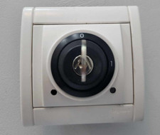 LEGRAND SAGANE 84042 ou 840 42 - Interrupteur à Clé clef blanc opalis