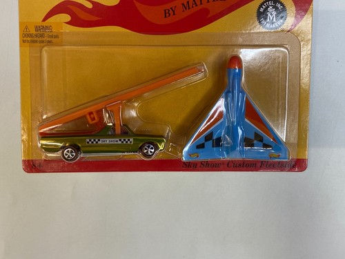HOT WHEELS 1/64 SCALE RLC SKY SHOW CUSTOM FLEETSIDE UNPUNCHED #2947 - Picture 3 of 9