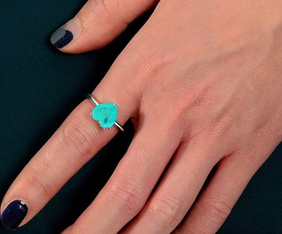 Conjunto de anillo de compromiso solitario de turmalina corte corazón de 2 quilates creado en laboratorio en plata 925 Foto 3 de 4