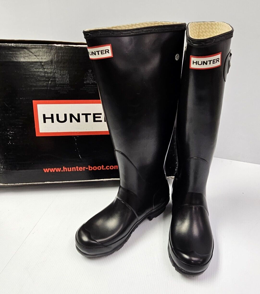 NEW IN BOX! Original Tall Hunter Rainboots US 4M, EURO 35/36, Black Matte W23499