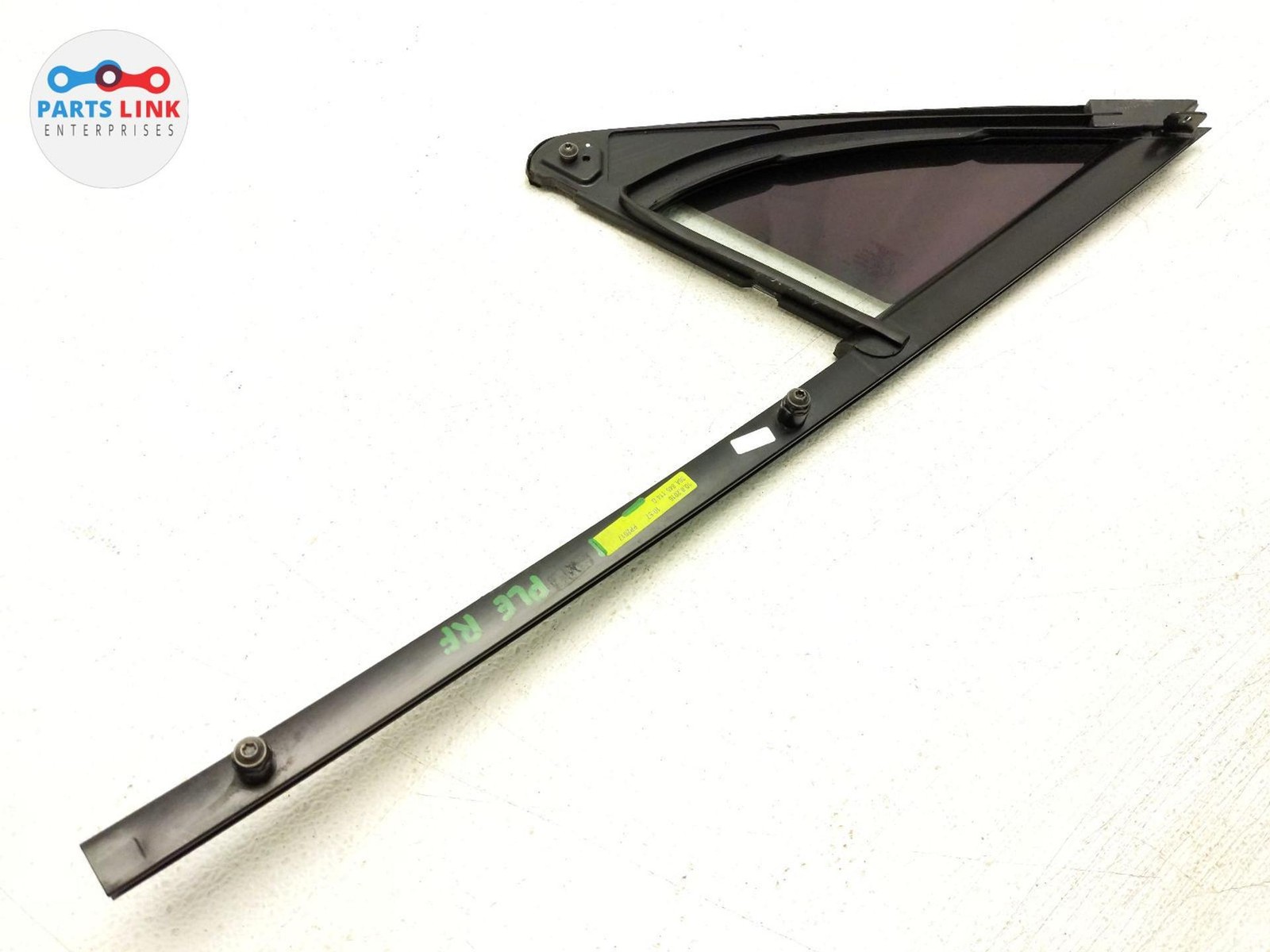2016-20 BENTLEY BENTAYGA FRONT RIGHT VENT GLASS QUARTER WINDOW PANEL ASSY 636
