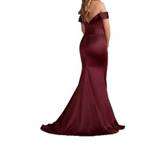 Galina Signature Women  s Satin Off The Shoulder Mermaid Bridesmaid dress Size 6
