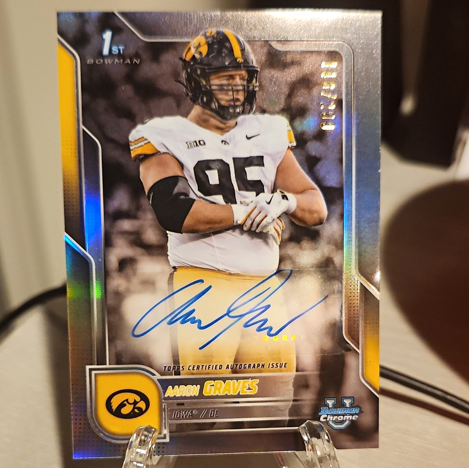 Topps 2025 Bowman Univ Chrome Aaron Graves 1st Refractor Auto #BCA-AG /299