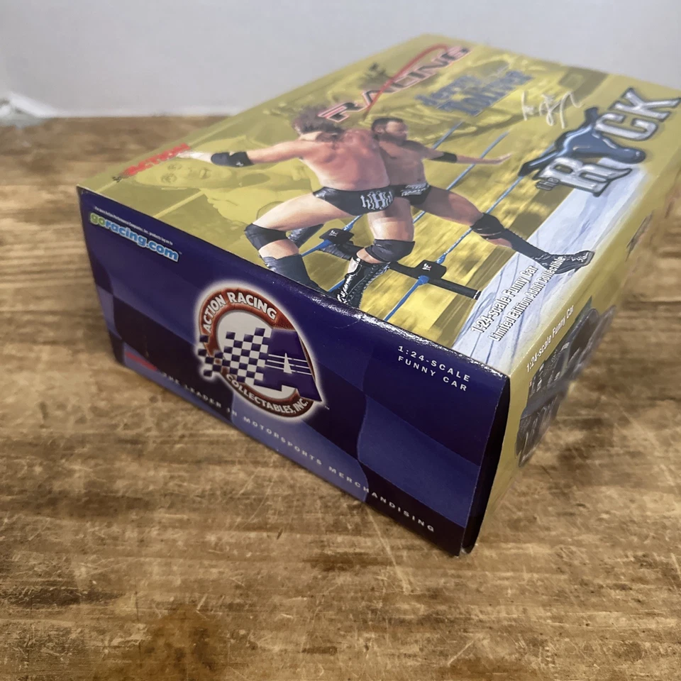 Action 2000 - Jerry Toliver WWF Racing / The Rock Diecast NHRA Funny Car 1:24 - Image 3 of 4