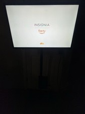 Insignia NS-32DF310NA19 32" LED Fire TV HD Smart TV 720p HDMI Built-in Speakers