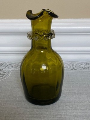 Pilgrim optic art glass green ruffled bud vase w/ applied collar hand blown 5''