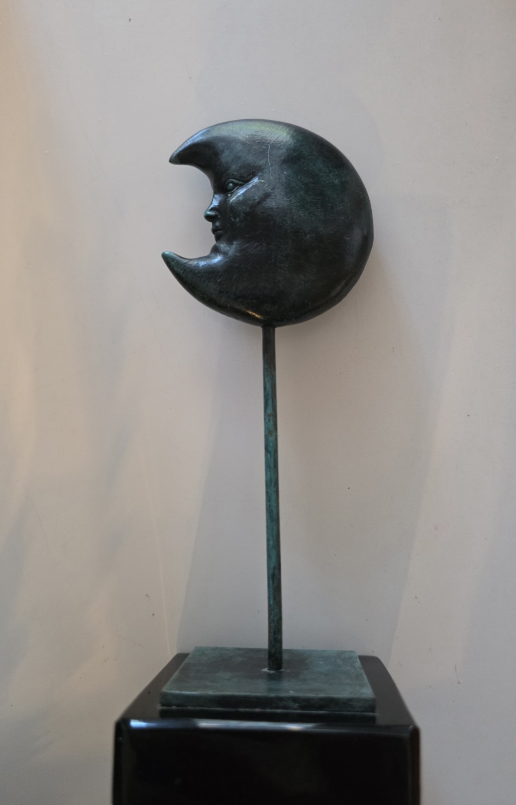 Crescent Moon Sculpture Patinated Bronze Casting "Luna" Sergio Bustamante 72/100