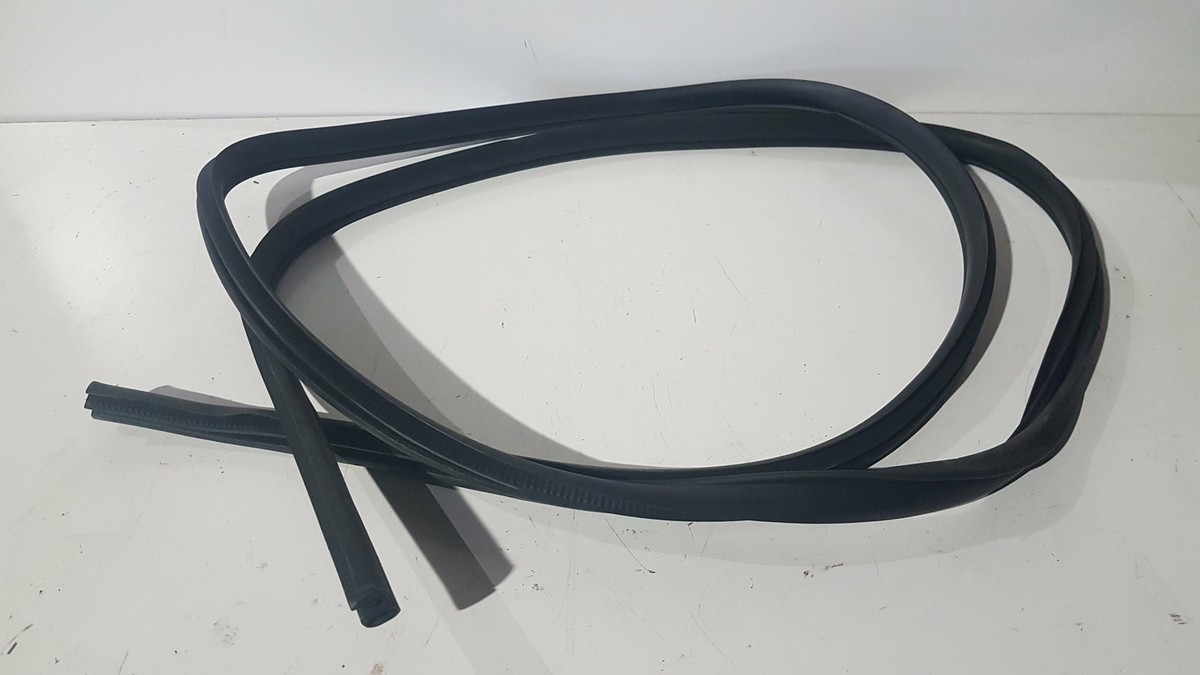 2014-2021 NISSAN X-TRAIL T32 Rear DOOR WELT BODY Seal Rubber R/L