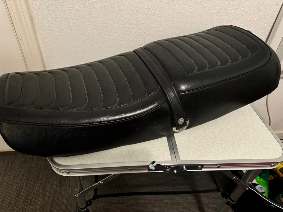 Sillín de asiento original Kawasaki KZ1000 A3A MK2 MKII OEM NOS, 1978 1979 1980 Foto 3 de 4