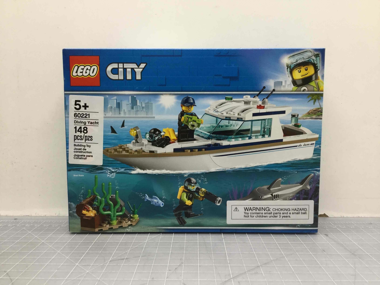 lego city 60221 diving yacht