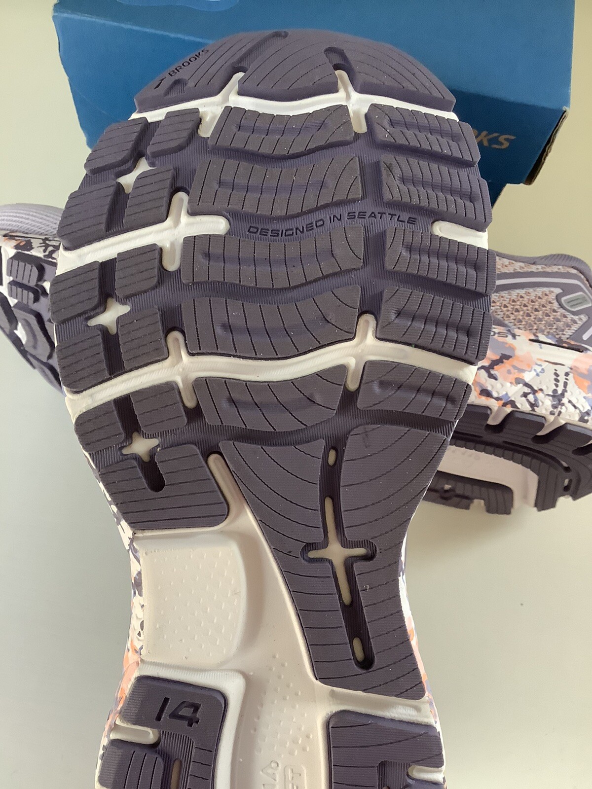 NEW Brooks Ghost 14 Delicate Dyes LE Women's Running Shoes Sz 6.5