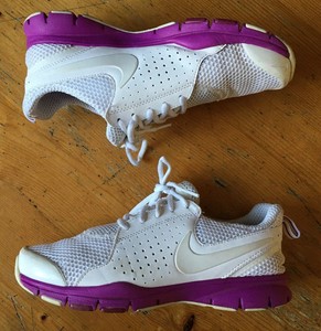 Nike Comfort Foot Bed Trainers Uk 4 Eu 37 5 White Purple Running