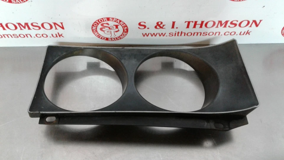 P6 ROVER 2000 TC LH 1973 FARO ENVOLVENTE PASAJEROS MANO IZQUIERDA LÁMPARA BISEL Foto 2 de 4