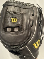 Wilson Baseball Glove A600 12.5" RHT Black Adjustable Wrist Strap Pro Tech Pad