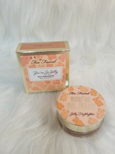too faced jelly highlighter