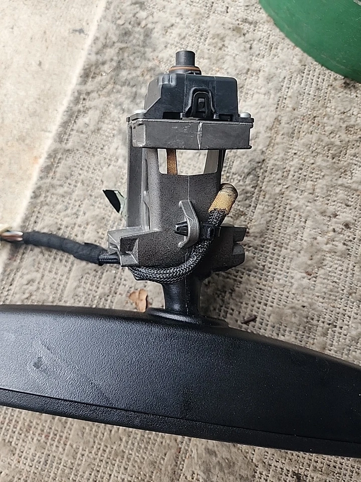 Lincoln MKT Ford Explorer Automatic Dimming Rearview Mirror With Camera 026532 - Image 4 of 4