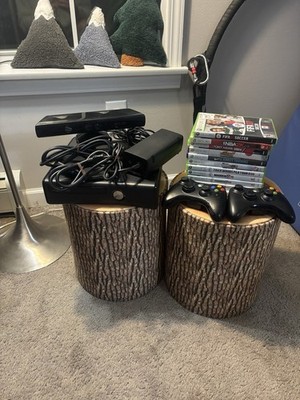 Microsoft Xbox 360 S 1439 Console Bundle  2 Controllers, Kinect & several Games