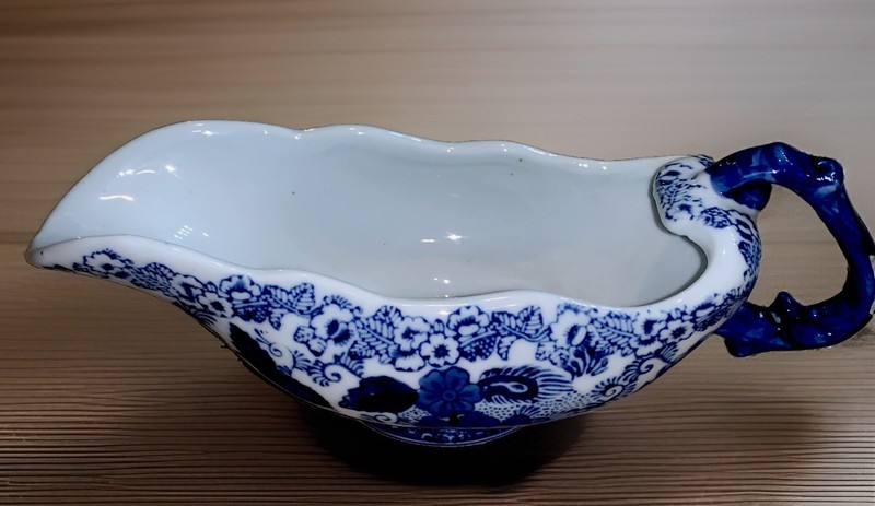 Gravy Boat blue white Nantucket  Flow blue floral vintage! FLAWLESS
