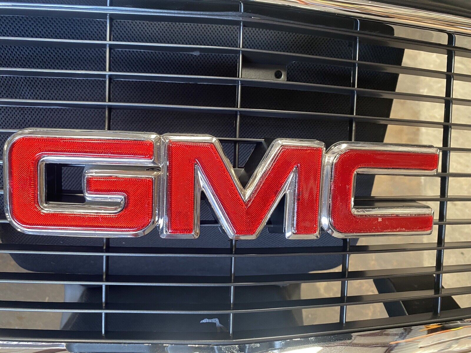 Front Badge GMC Fits 1994-1998 GMC Pick Up OBS