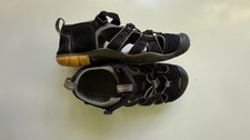 KEEN Youth Kids sz 5 Seacamp II CNX Water Sandals Waterproof Washable 1012065