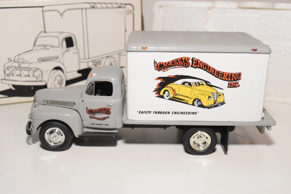 A49 1:34 PRIMA MARCIA FORD F-6 DRY GOODS VAN CHASSIS ENGINEERING MIB - Immagine 2 di 4