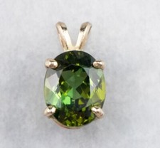 8x6 Oval Simulated Peridot New Year GIFT Women Solitaire Pendant 925 Silver