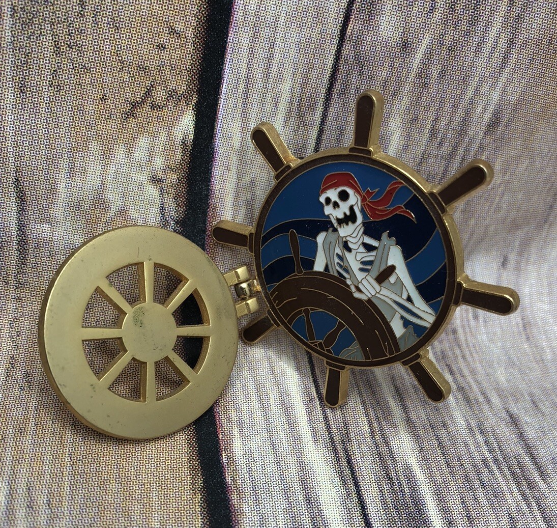 Pirates Of The Caribbean Skeleton At The Helm Ships Wheel Hinged Disney Pin  **