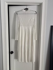 White pretty little thing dress size 6 NWT 