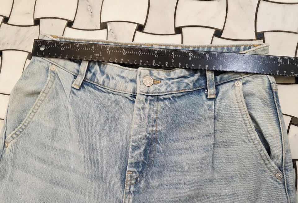 Free People Jeans Womens Pleated Baggy Straight Size 28 Dustressed Raw Hem - Image 4 of 4