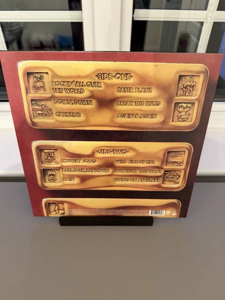 Status Quo 12 Gold Bars Vinyl LP Like New Condition - Image 2 of 3