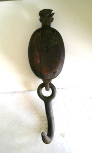 Vintage Steel & Wooden single Pulley Antique Old Farm Rope Barn Pulley