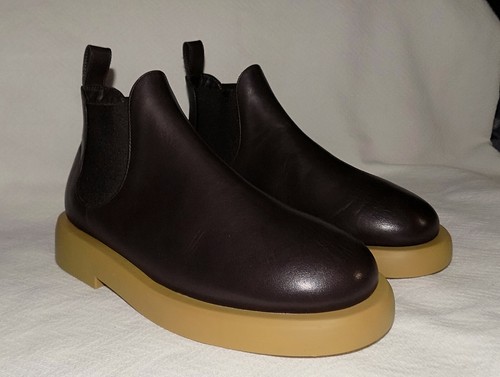 leather ankle boots rubber sole